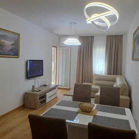 Apartman M-pro Apartamento Podgorica